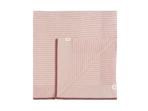 Easy Knit Blanket in Pink
