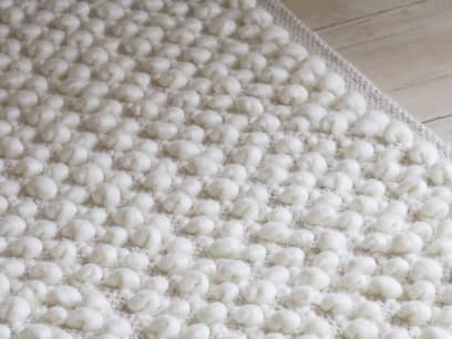 Bobble Rug in Natural close detail