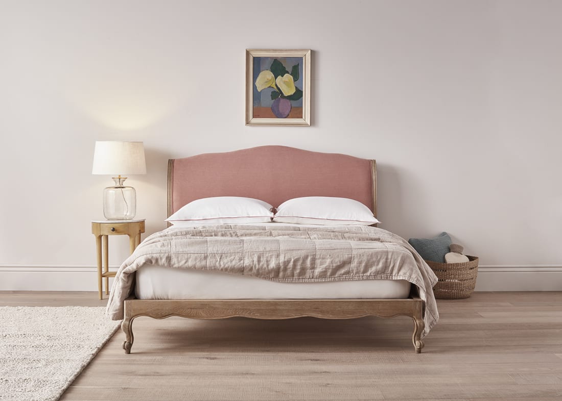 Coco Bed in Pudding Pink Clever Linen