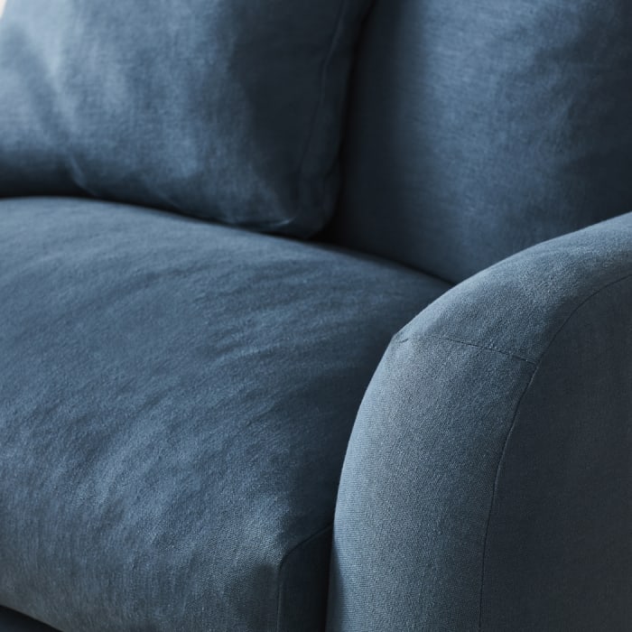 Bear Hug Love Seat in Hosepipe Teal Linen