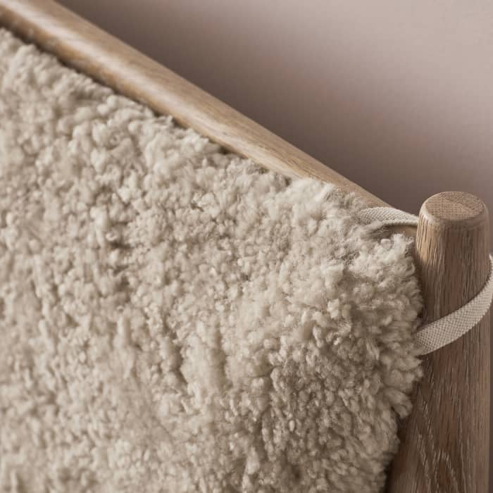 BAGEL BED OAK SHEARER 055-cropped