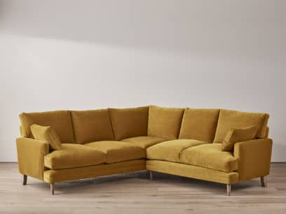 SQUISHAROO EVEN SIDED SOFA DETAIL 018 cropped