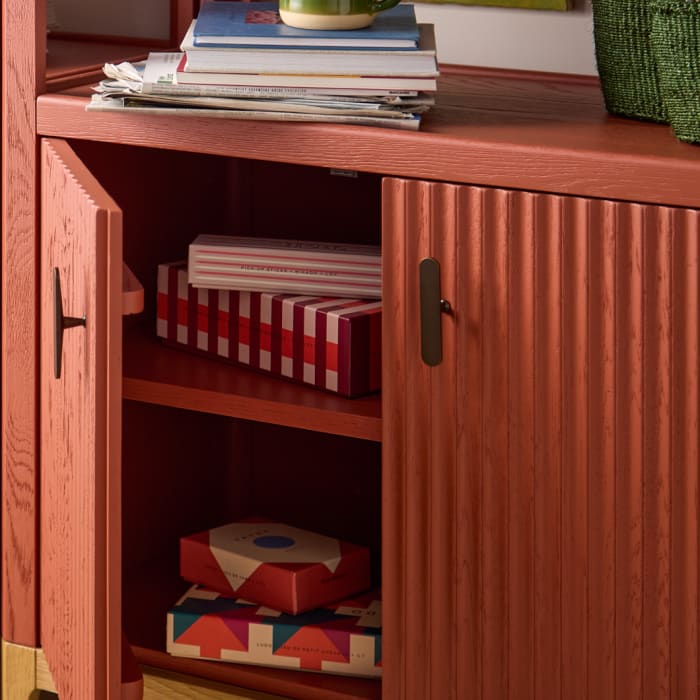 Keeper Flaunty Shelves in Broken Pot Painted Oak