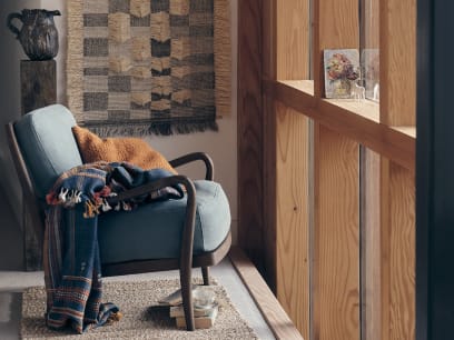 Easins Accent Chair