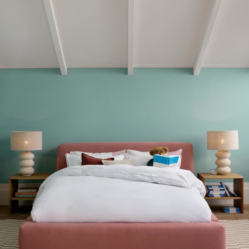 Keep your friends close, but your Bedfather closer. 

Featuring the Bedfather in Pudding Pink Clever Linen