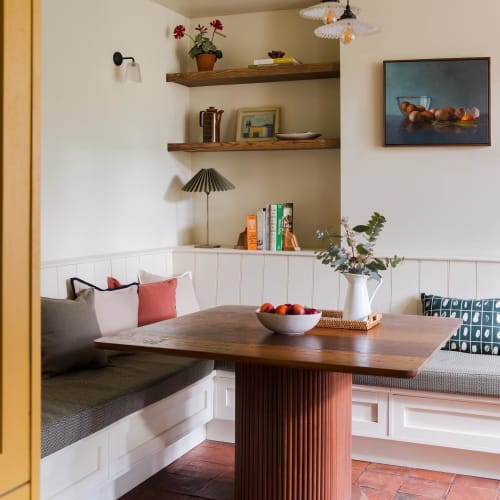 From breakfast nooks to bedtime corners - Loaf brings the comfort to every room, top to bottom. 

1. @lucytward - selection of Easy Buttons & Bordy Edge cushions
2. @lanawilman - Beddy-Byes headboard in Frothy Milk 
3. @rachael__keegan - Jengy wool rug in Ochre and Chalk
4. @emmapaton___ Slow Riser sofa in Bobbing Buoy