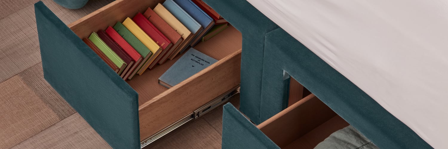 Side Stash 1.5 Drawer Bed