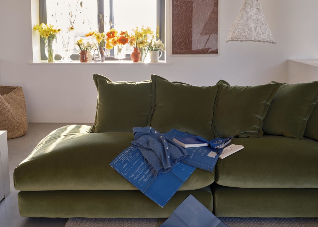 Wodge Modular Chaise Longue in Grass Clippings Green Velvet