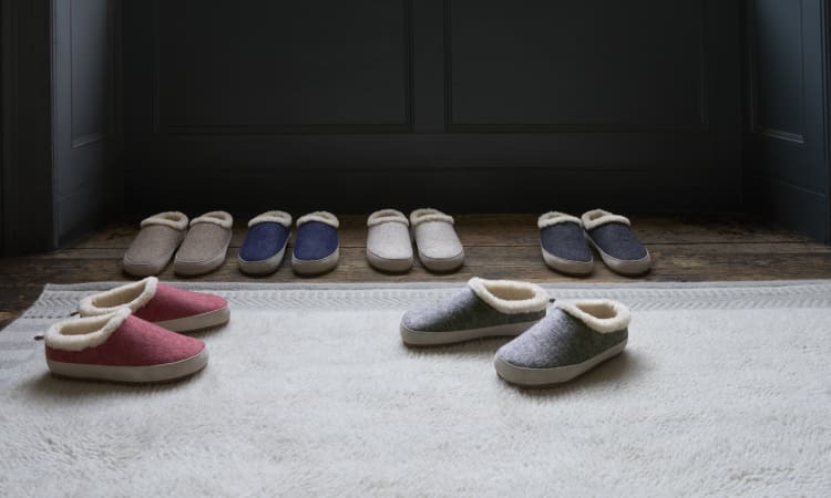 Snuggins Snugback Slippers