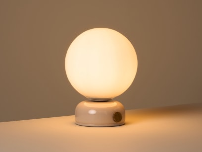 Mooner Portable Table Light Tea Dunk On HR