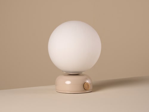 Mooner No Strings Rechargeable Table Lamp - Standard - Tea Dunk - Beige