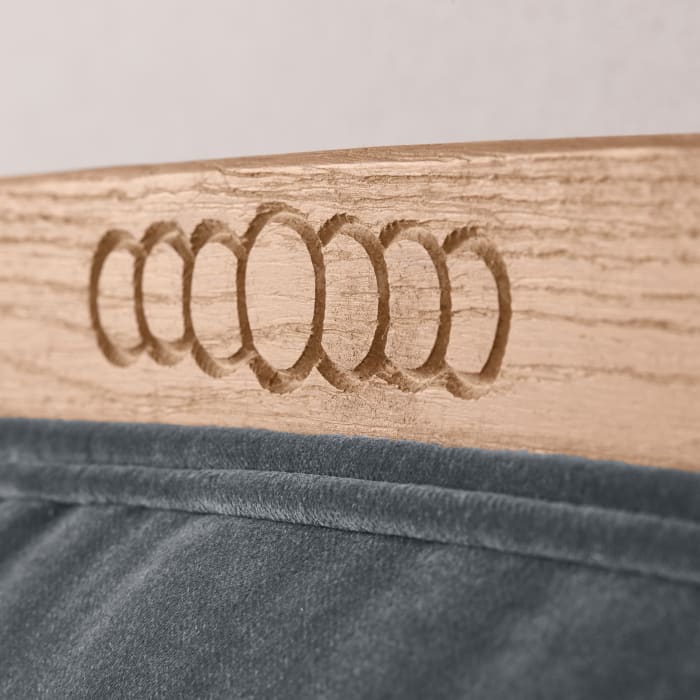 JOELLE BED DETAILS 026crop