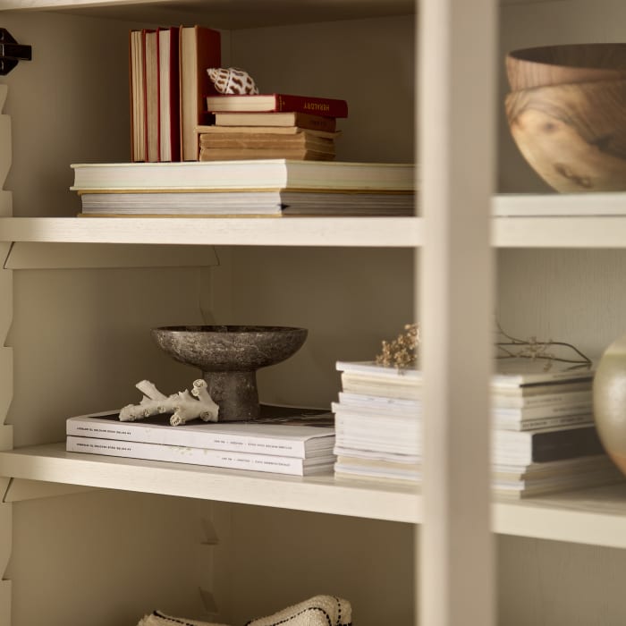 Keeper Double Shelfie & Legsie Set – Glass Doors in Egg Box Painted Oak