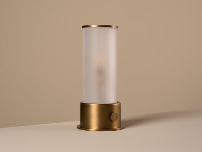 Beamer Portable Table Light Frosted Off HR
