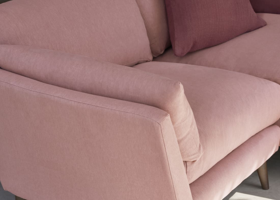 Groover Chaise Sofa in Strawberry Milkshake Pink Linen