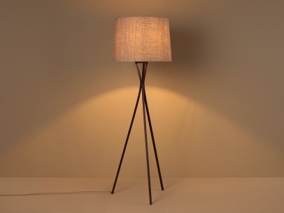 Wanderer Floor Lamp Blackened Bronze On