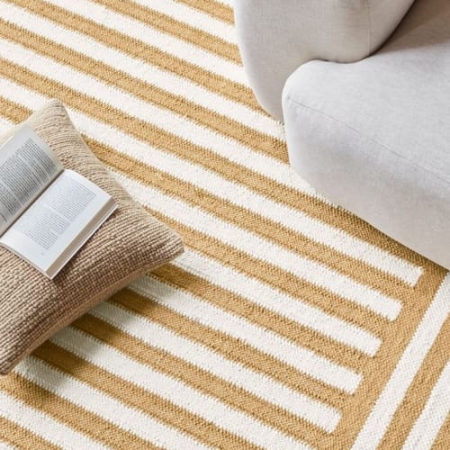 From deckchair-inspired rugs and ice-lolly-shaped bean bags to light bed linen and sofas in summery shades like our Easy Glider in Grass Clippings, here’s our summer edit of Loafy things.