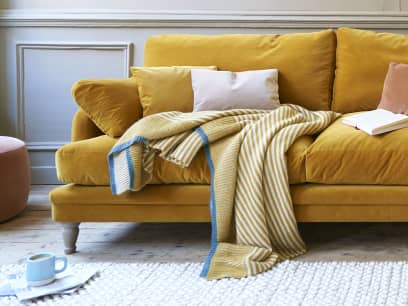 Easy Knit Throw blanket in Burnt Custard Yellow