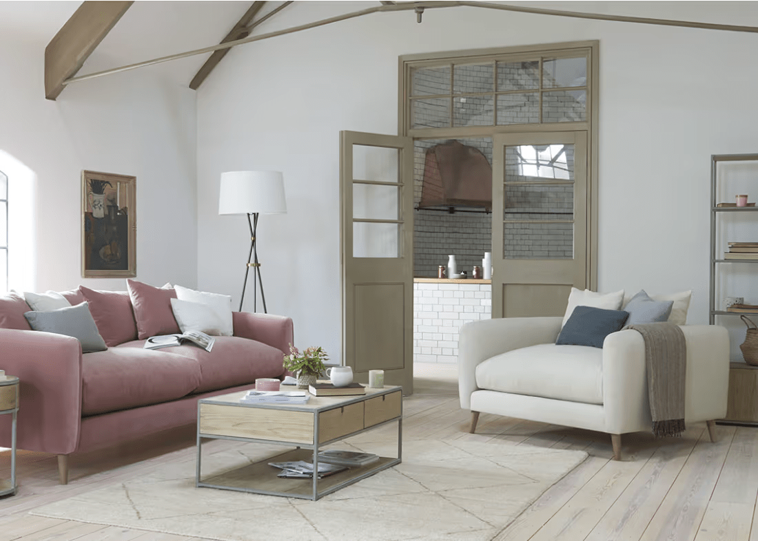 Squishmeister Love Seat in Thatch House Fabric