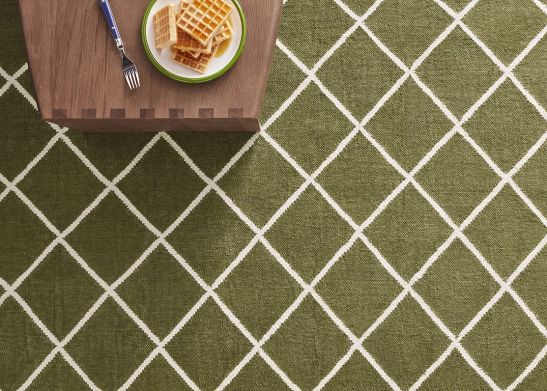 Crissy Crossy Wool Rug - 300cm x 400cm -  Stinging Nettle Green