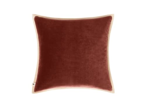 Bordy Edge Velvet Cushion 43 x 43 cm in Brown
