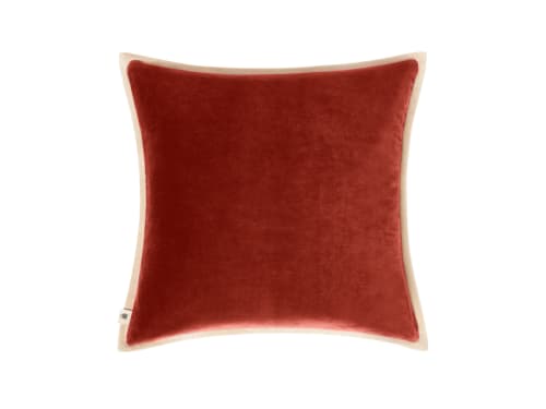 Bordy Edge Velvet Cushion 43 x 43 cm in Terracotta