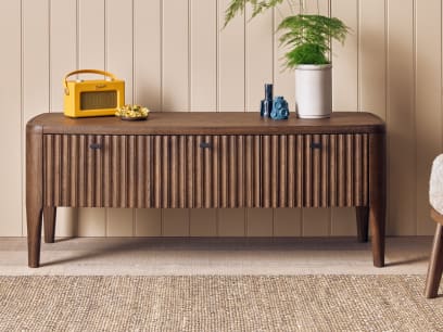 Heyday Media Unit in Dark Oak