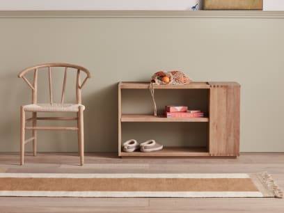 Shelfie Side Table in Whitewashed Oak with the Pitstop Kitchen Chair