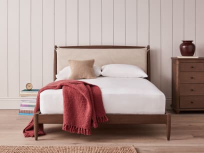 Bagel Bed in Dark Oak