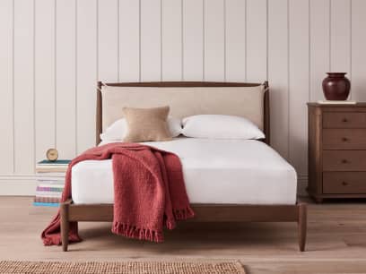 BAGEL BED DARK OAK 02 036crop