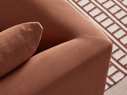 La Dolce Love Seat in Marmalade Clever Linen