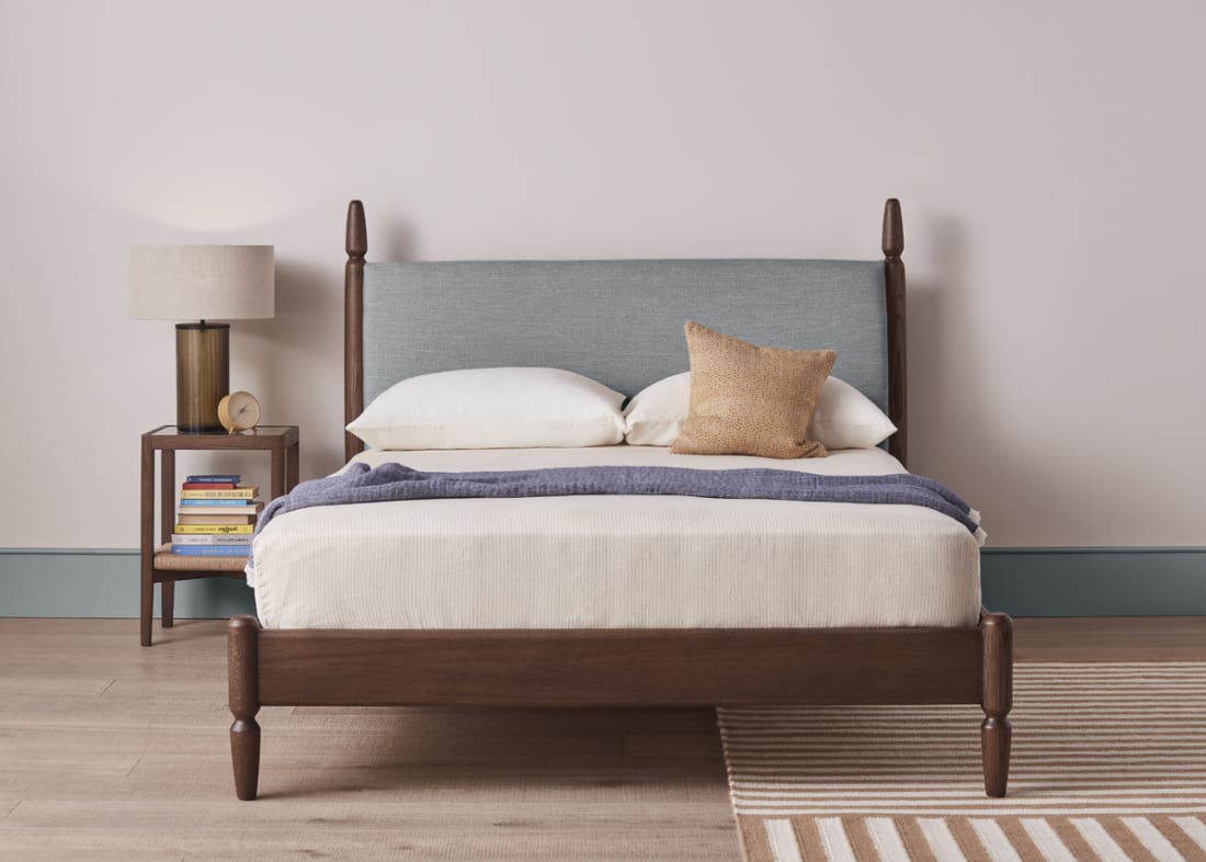 Pippi Bed in Dark Oak