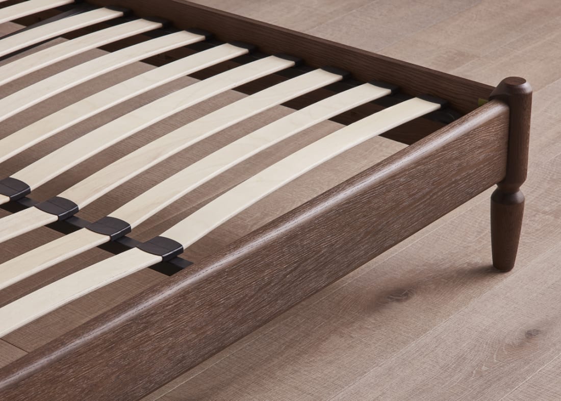 Pippi Bed in Dark Oak