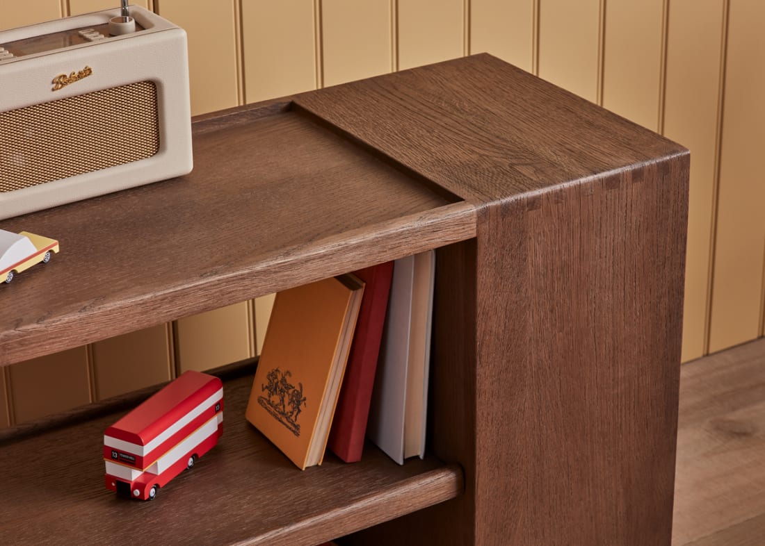 Shelfie Side Table in Dark Oak