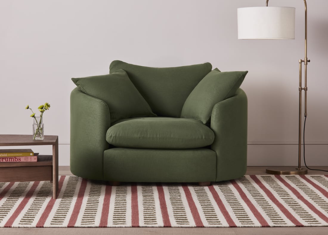 Curvella Love Seat in Grass Clippings Green Linen