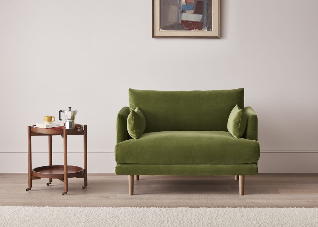 Jeffers Love Seat in Grass Clippings Green Velvet