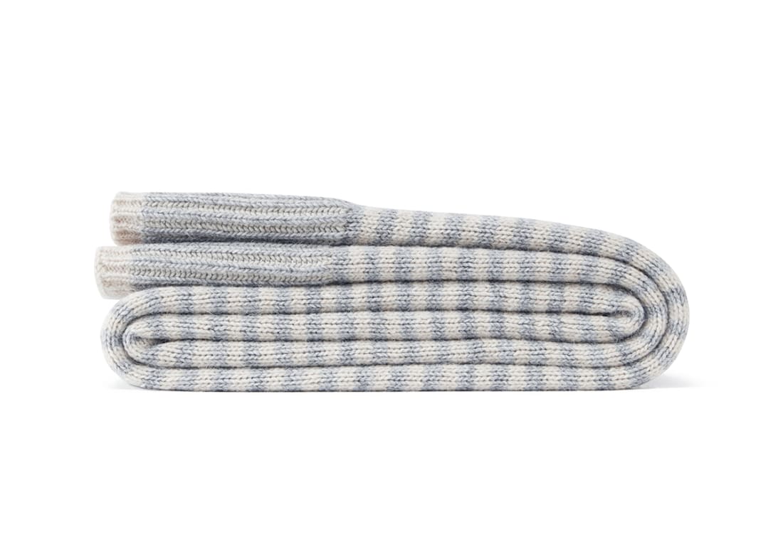 Easy Knit Blanket in Cosy Grey