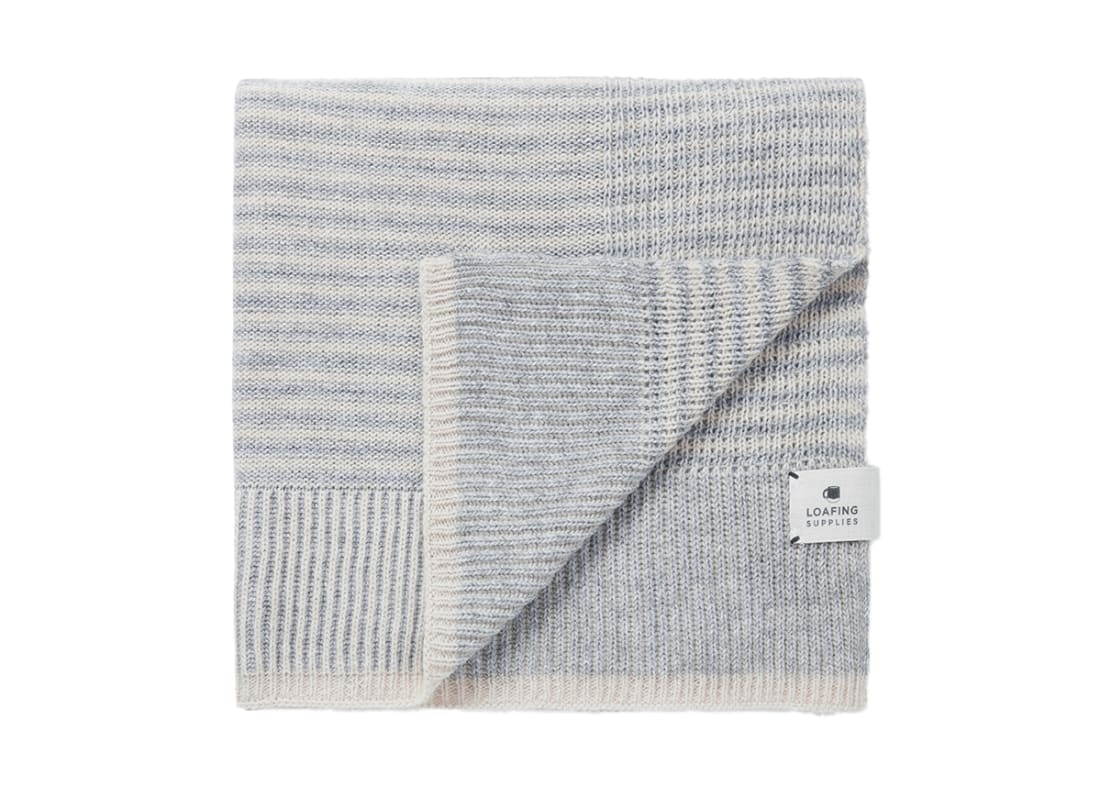 Easy Knit Blanket in Cosy Grey