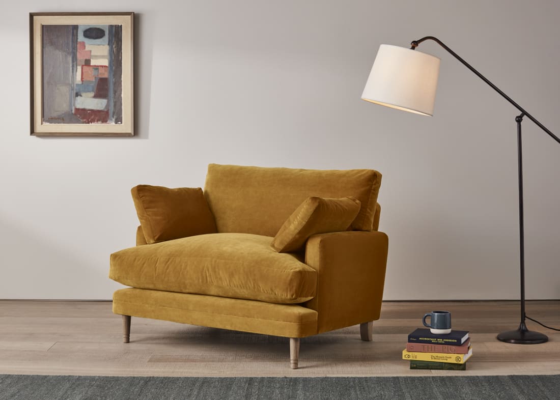 Loaf snuggler chair 2025