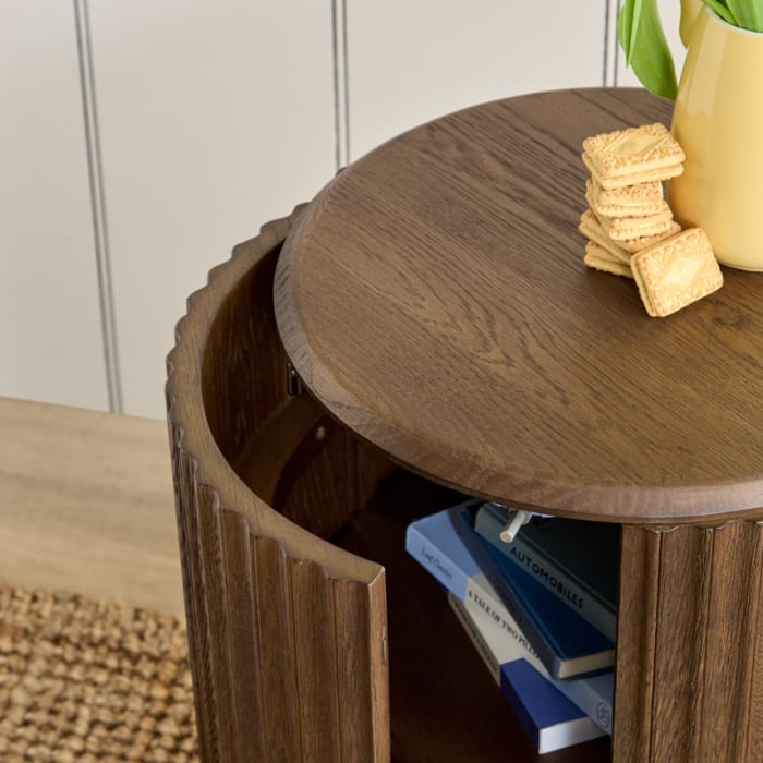 BOBBIN SIDE TABLE DARK OAK 3