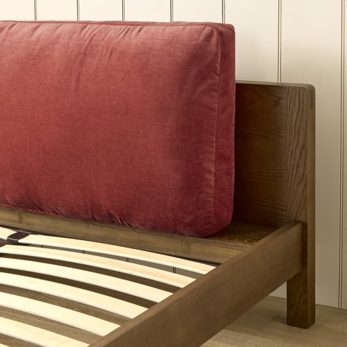 SLUMBERBATCH BED DARK OAK TOFFE APPLE CHENILLE 2