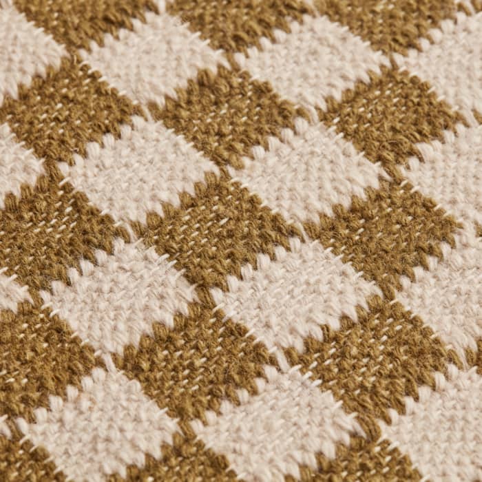 661221 square checkerboard rug olive 04 001