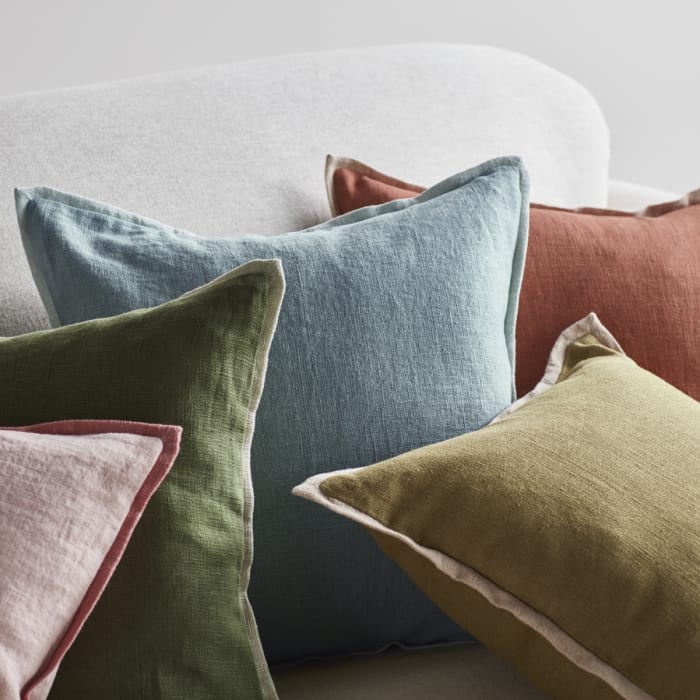 Bordy Edge Linen Cushion