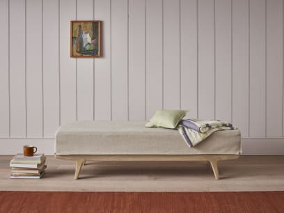 Tip Top Daybed with Covers in Whitewashed Oak