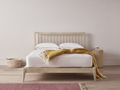 SPINDLE BED 026 cropped