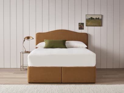 Luna headboard in Treacle Tart Clever Slubby Linen