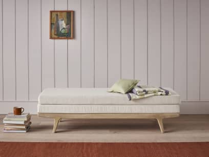 Tip Top Daybed in Whitewashed Oak
