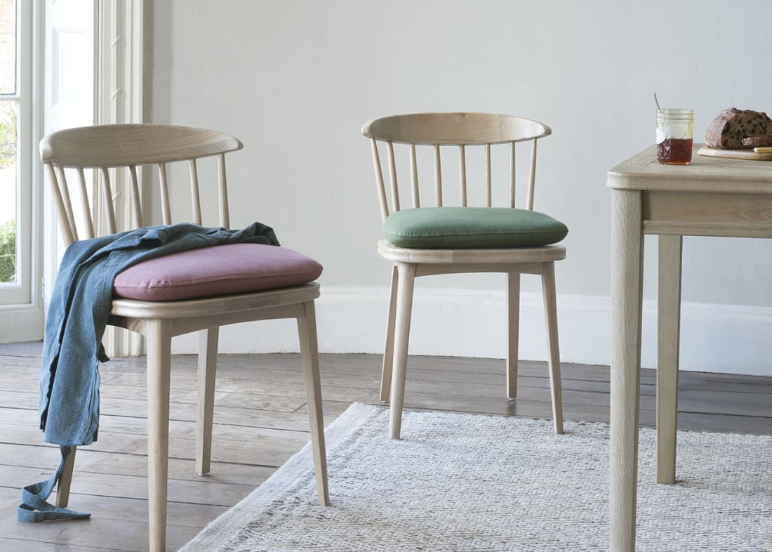 Soft Scoop Seat Pad in Watering Can Clever Linen