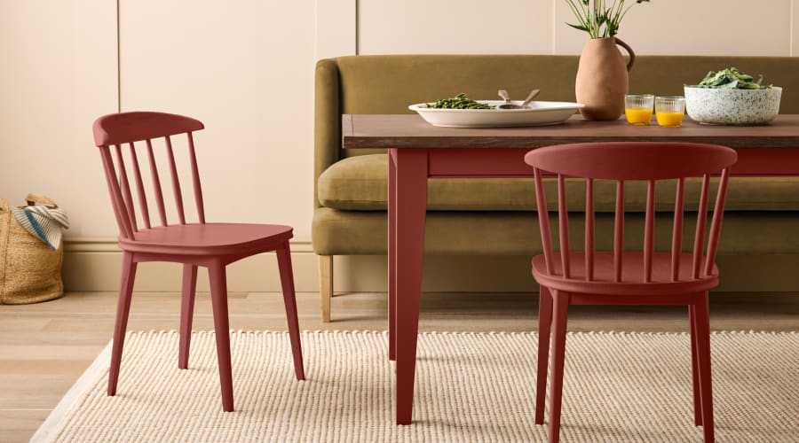 ITEM-000370 Bread Kitchen Table Broken Pot Dark Oak Main LR