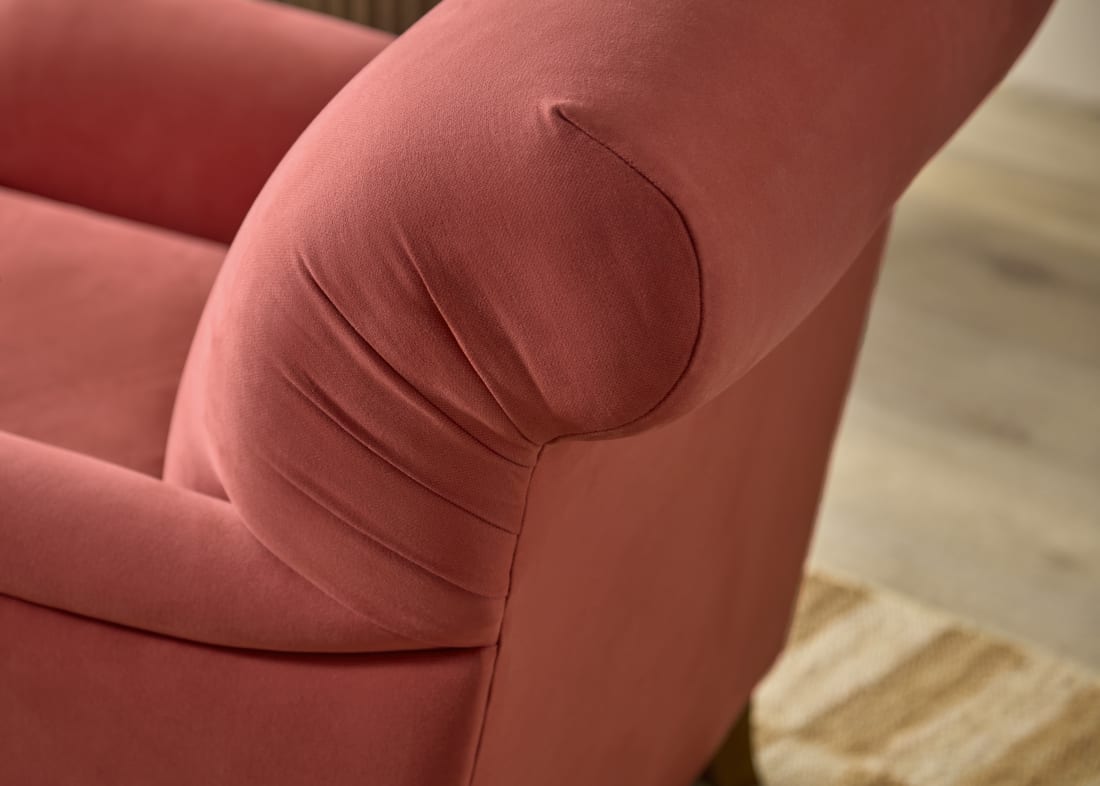 ITEM-002263 KINGPIN ARMCHAIR TOFFEE AAPPLE TWILL DETAIL3